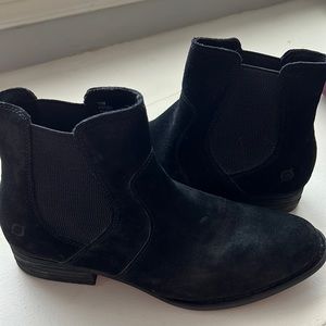 Born black ankle boots